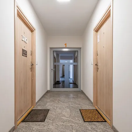 Bedroom Apartments Dla 2 Osob Holdu Pruskiego 1M3 Centrum Przy Parku Zdrojowym Z Garazem - 800M Do Plazy